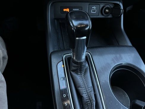 Used 2022 Honda Civic EX image 16