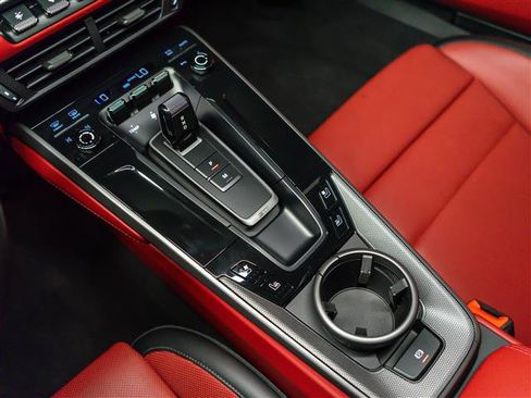 Certified 2025 Porsche 911 Carrera RWD image 22