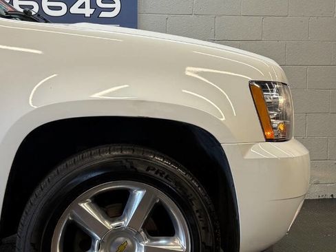Used 2013 Chevrolet Suburban LTZ AWD/4WD image 19