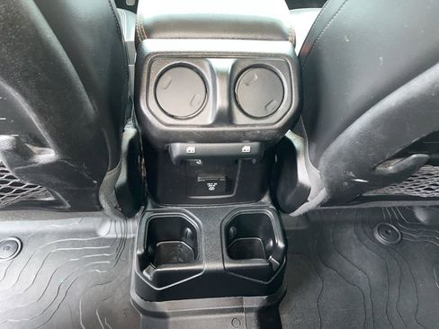 Used 2020 Jeep Gladiator Mojave image 38