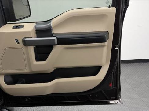 Used 2018 Ford F150 XLT w/ Equipment Group 302A Luxury RWD image 23