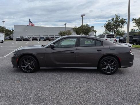Used 2019 Dodge Charger R/T RWD image 7