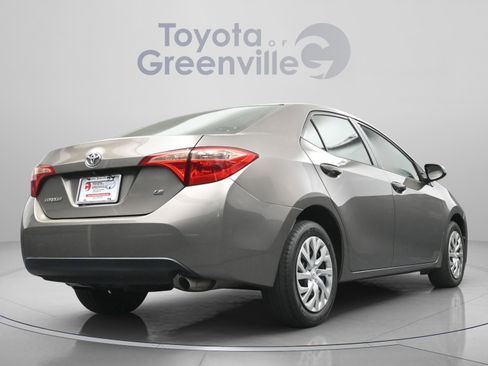 Used 2019 Toyota Corolla LE image 14