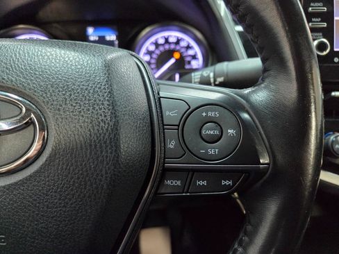 Used 2021 Toyota Camry SE image 29