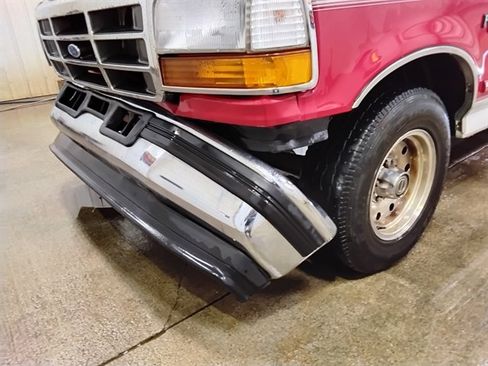 Used 1996 Ford F150 Lariat RWD image 14