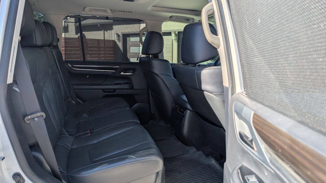 Used 2018 Lexus LX 570 4WD image 23