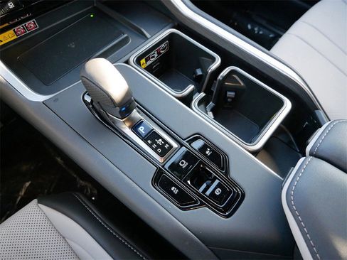 New 2026 Lexus TX 500h AWD image 23