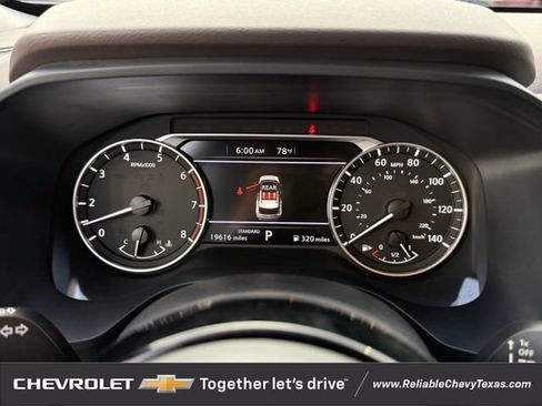 Used 2023 Nissan Rogue SV FWD image 16
