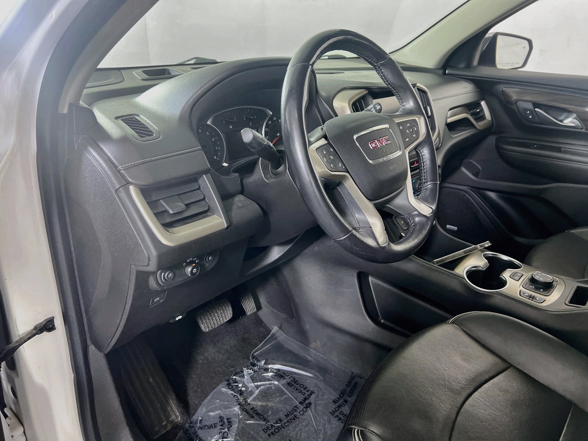 Used 2018 GMC Terrain Denali w/ Advanced Safety Package AWD/4WD image 9