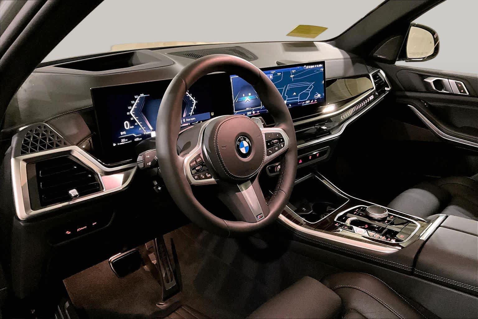 Used 2026 BMW X5 xDrive40i w/ M Sport Package AWD/4WD image 17