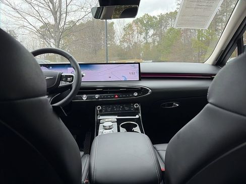 Used 2026 Genesis GV70 2.5T image 5