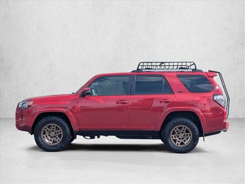 Used 2024 Toyota 4Runner SR5 Premium AWD/4WD image 9