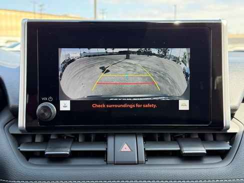 Certified 2025 Toyota RAV4 XLE AWD/4WD image 28