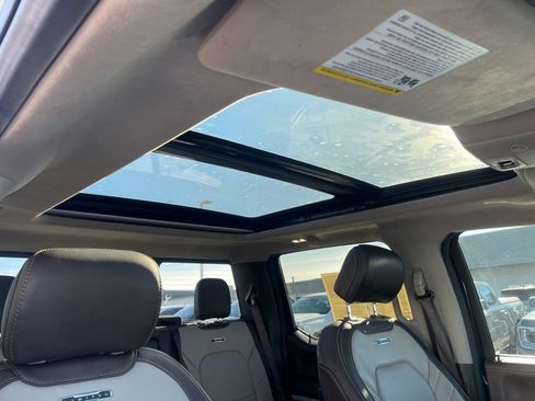 Used 2019 Ford F150 Limited image 19