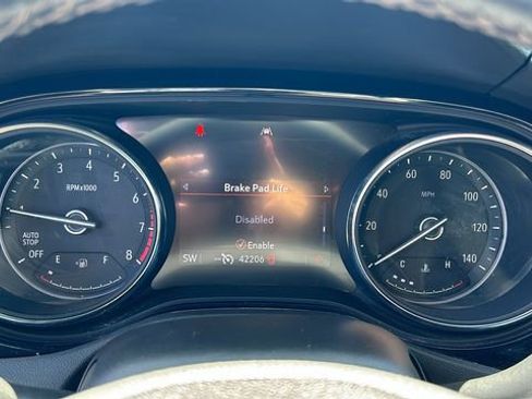 Used 2020 Buick Encore GX Preferred w/ Sport Touring Package FWD image 18