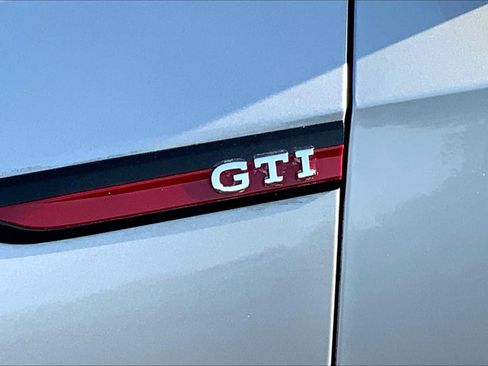 Used 2024 Volkswagen GTI SE image 18