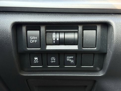 Used 2021 Subaru Crosstrek 2.5i Limited image 18