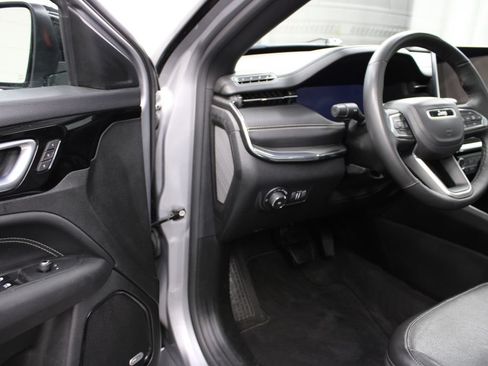 Used 2023 Jeep Compass High Altitude w/ Driver Assist Group I AWD/4WD image 52