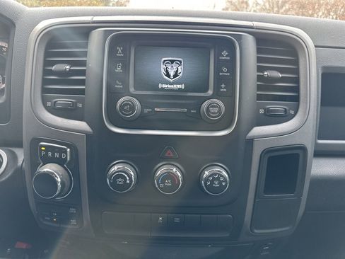 Used 2014 RAM 1500 Express image 36