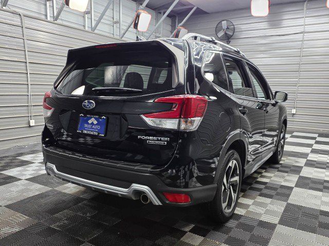 Used 2022 Subaru Forester Touring AWD/4WD image 6