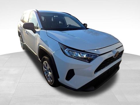 Used 2020 Toyota RAV4 LE w/ Carpet Mat Package AWD/4WD image 3