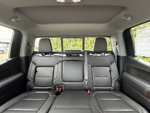 Used 2019 GMC Sierra 1500 SLT w/ SLT Premium Package AWD/4WD image 3