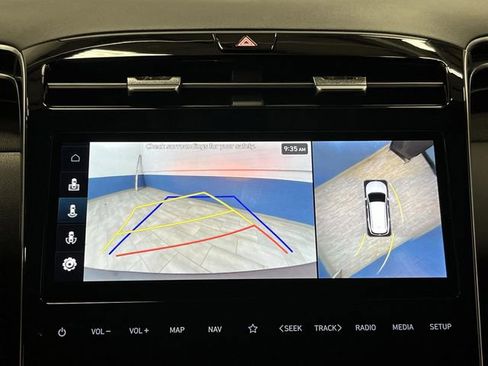 Used 2024 Hyundai Tucson Limited image 11