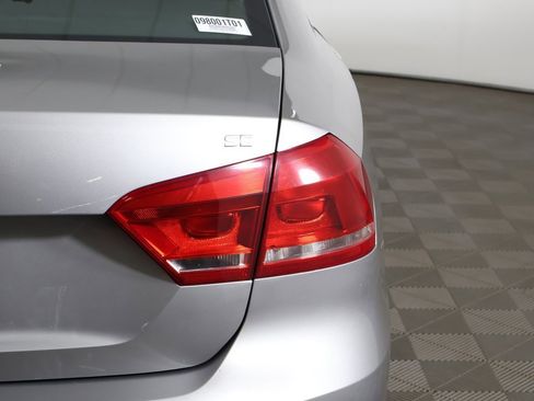 Used 2013 Volkswagen Passat 2.5 SE image 13