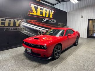 Used 2019 Dodge Challenger R/T RWD video 1