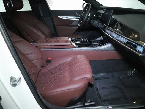 Used 2026 BMW 740i xDrive AWD/4WD image 30