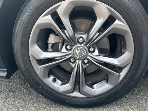 Used 2023 Honda Accord EX image 9