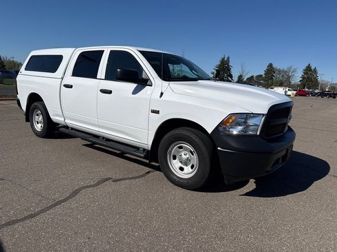 Used 2017 RAM 1500 Tradesman AWD/4WD image 4