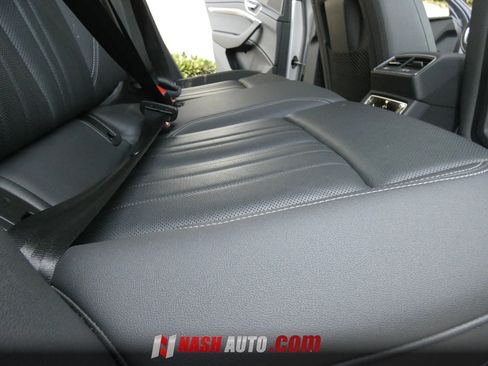 Used 2021 Audi e-tron Premium Plus AWD/4WD image 37