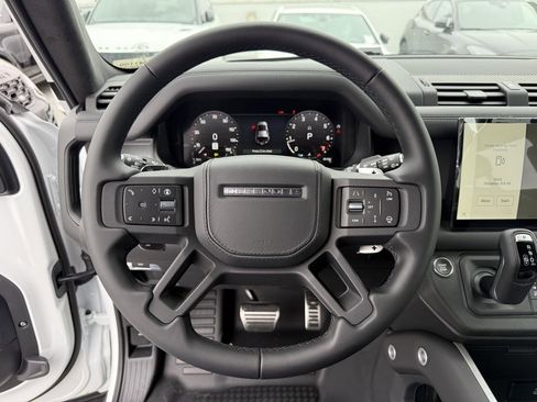 New 2025 Land Rover Defender 110 V8 image 17