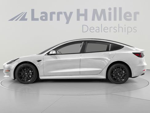 Used 2023 Tesla Model 3 Standard Range RWD image 3