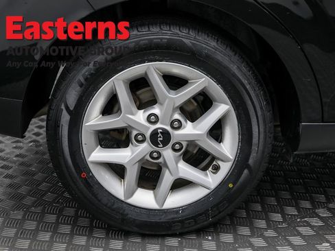 Used 2023 Kia Soul LX w/ Option Group 015 image 28