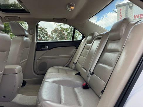 Used 2009 Ford Fusion SEL FWD image 19