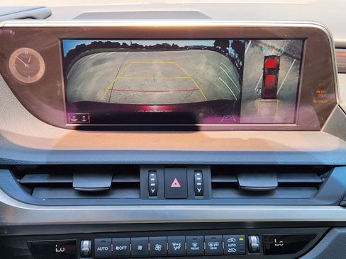 Used 2021 Lexus ES 350 Ultra Luxury w/ Accessory Package 2 FWD image 25