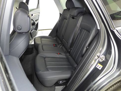 Used 2023 Audi Q5 2.0T Premium w/ Convenience Package AWD/4WD image 21