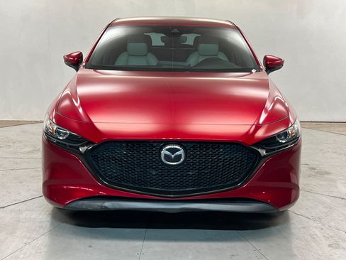 Used 2020 MAZDA MAZDA3 Hatchback w/ Preferred Package FWD image 9
