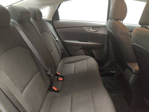 Used 2020 Kia Forte LXS image 19