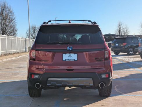 Certified 2023 Honda Passport TrailSport image 7