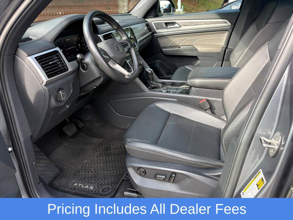 Used 2023 Volkswagen Atlas Cross Sport SE FWD image 16
