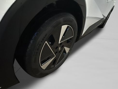 New 2026 Hyundai Ioniq 5 SEL image 4