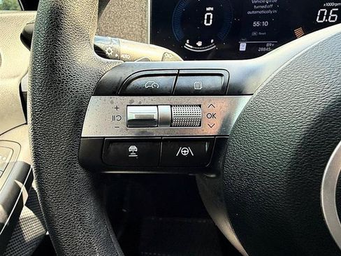 Used 2025 Hyundai Sonata SEL FWD image 28
