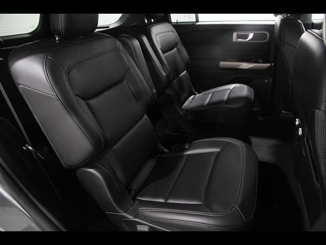 Certified 2023 Ford Explorer XLT w/ Equipment Group 202A AWD/4WD image 18