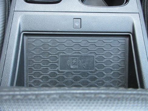 Used 2022 Nissan Frontier PRO-4X w/ Pro-4X Premium Package image 50