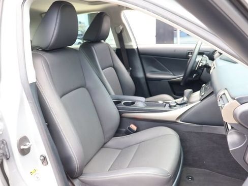 Used 2016 Lexus IS 200t RWD image 22