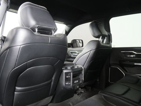 Used 2023 RAM 1500 Laramie AWD/4WD image 19