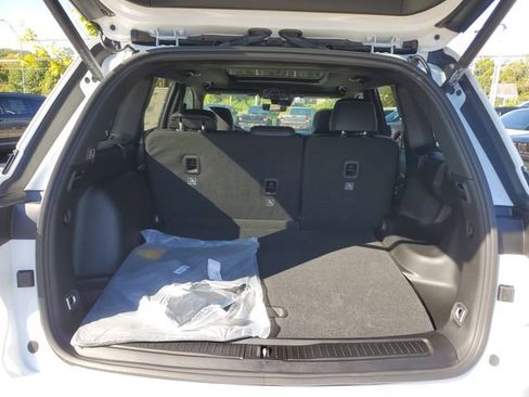 New 2025 Jeep Grand Cherokee Limited w/ Black Appearance Package image 6